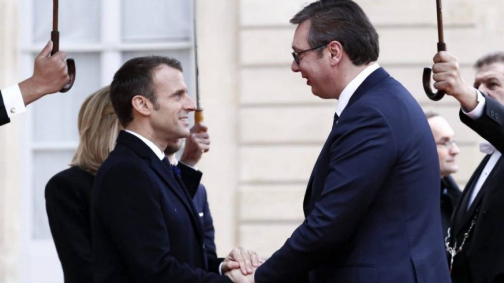Emanuel Makron i Aleksandar Vučić (EPA-EFE)